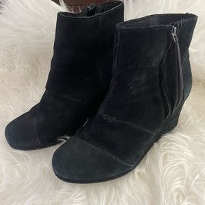TOMS Wedge Boots 8.5